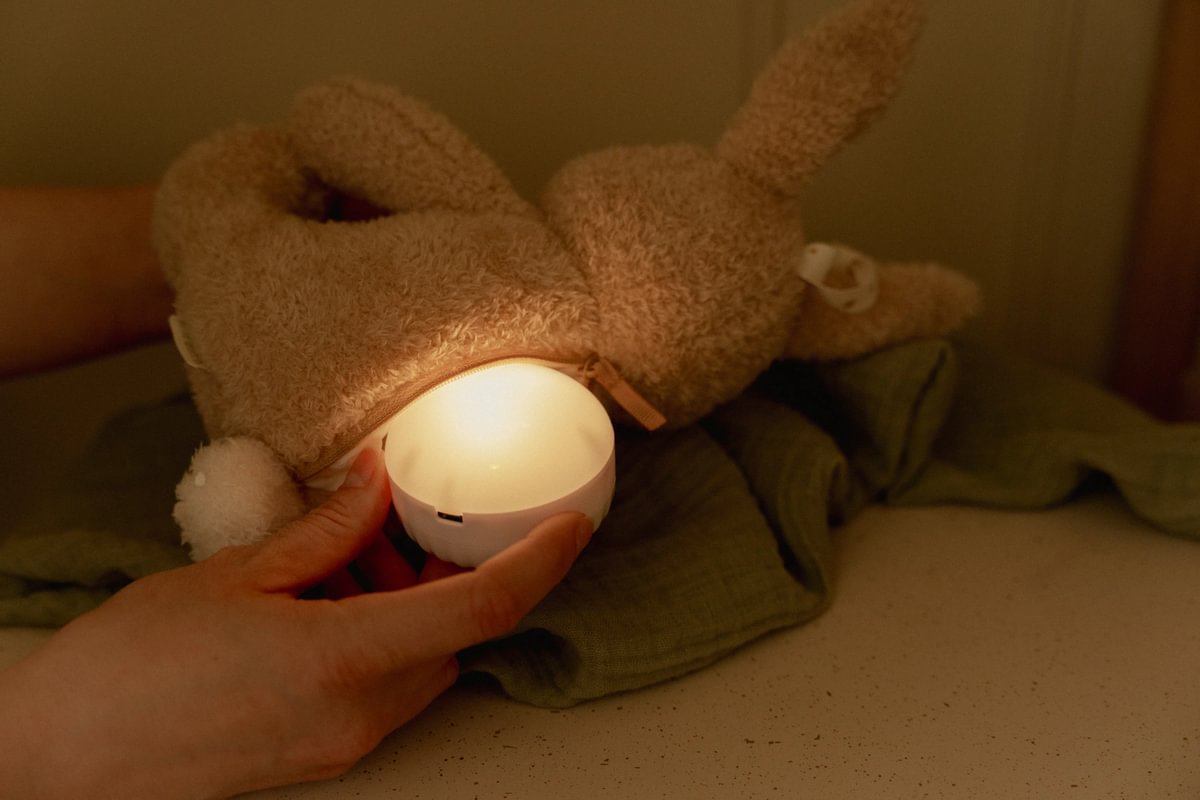 Kuschelhase Licht und Sound - Little Dutch