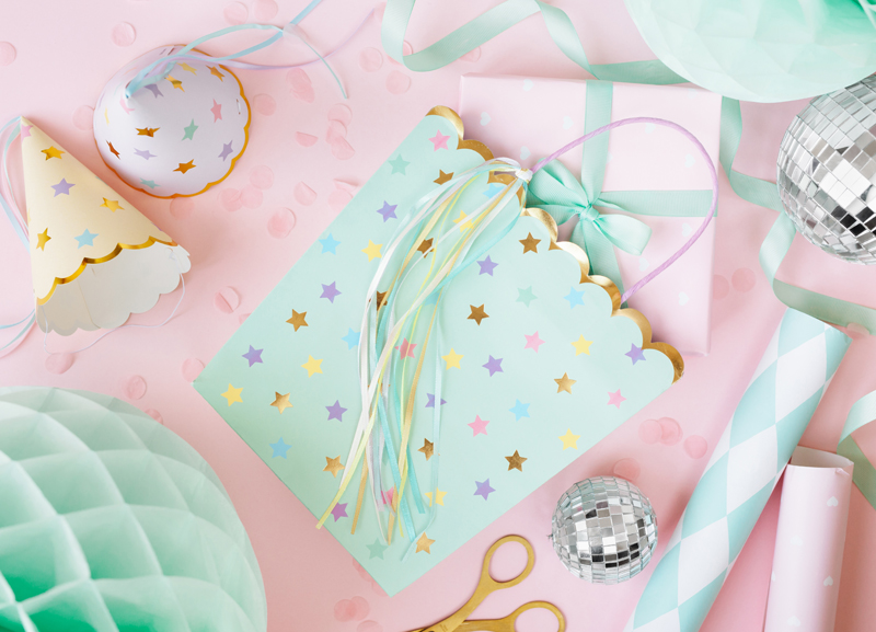 Geschenktüte Sterne mint 23 cm - Party Deco