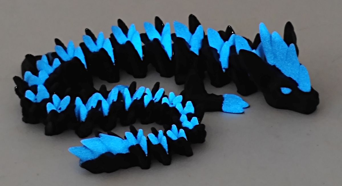 Kristall-Tier Drache nachtleuchtend (versch. Designs, 1 Stück)