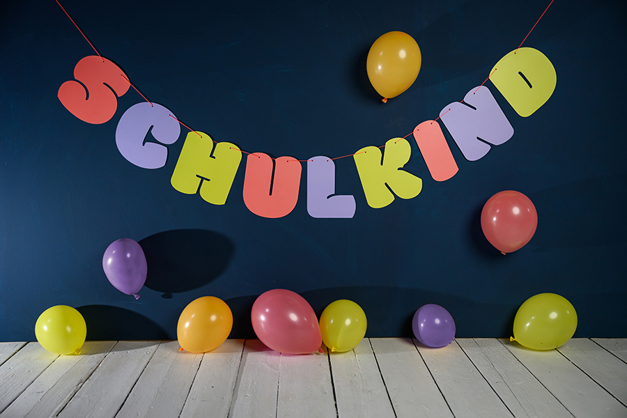 Girlande "Schulkind" koralle, gelb, violett - Ava & Yves