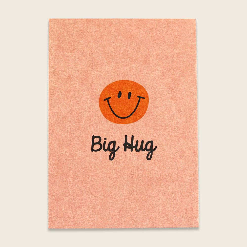 Postkarte “Big Hug”, rose - Ava & Yves