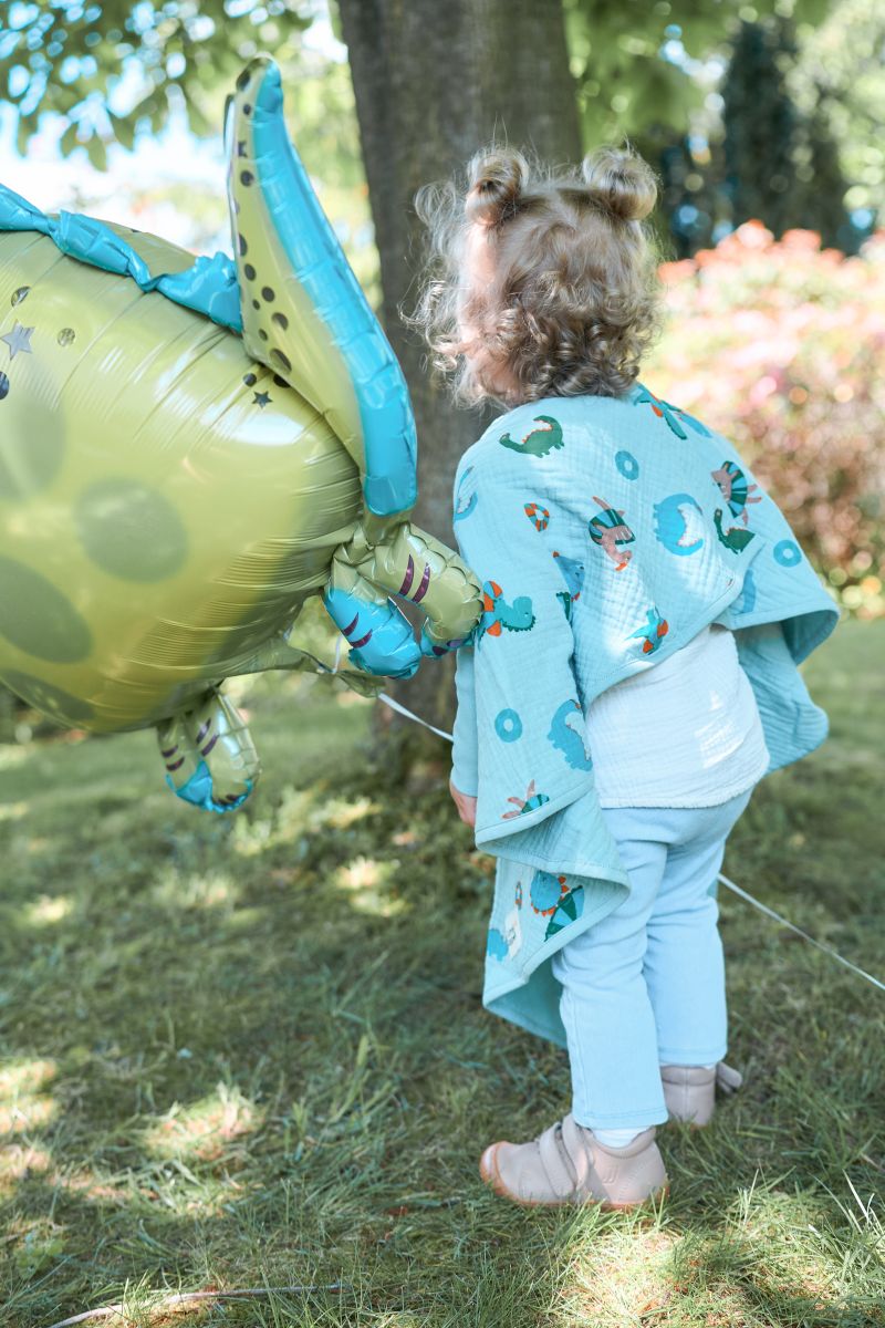 Little Casimir Breeze Dino Beach Party