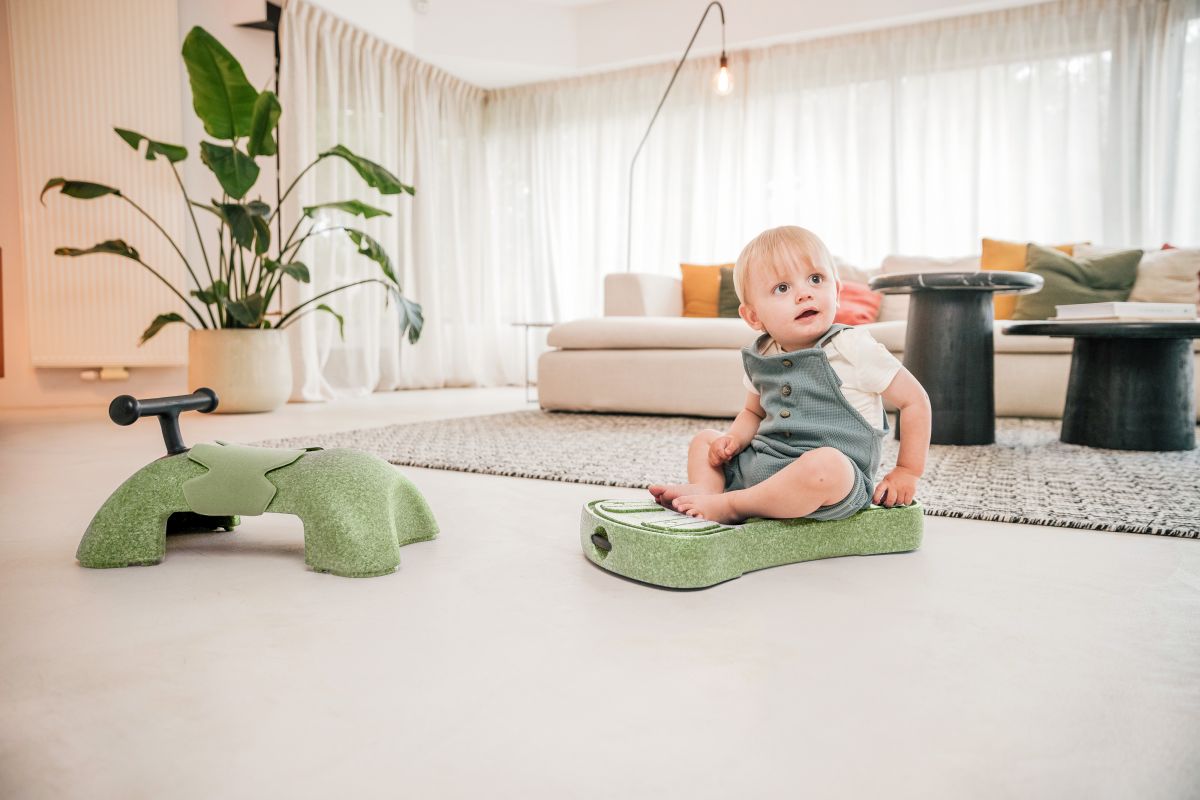 My First 3 in 1 Babyroller olive - Scoot and Ride