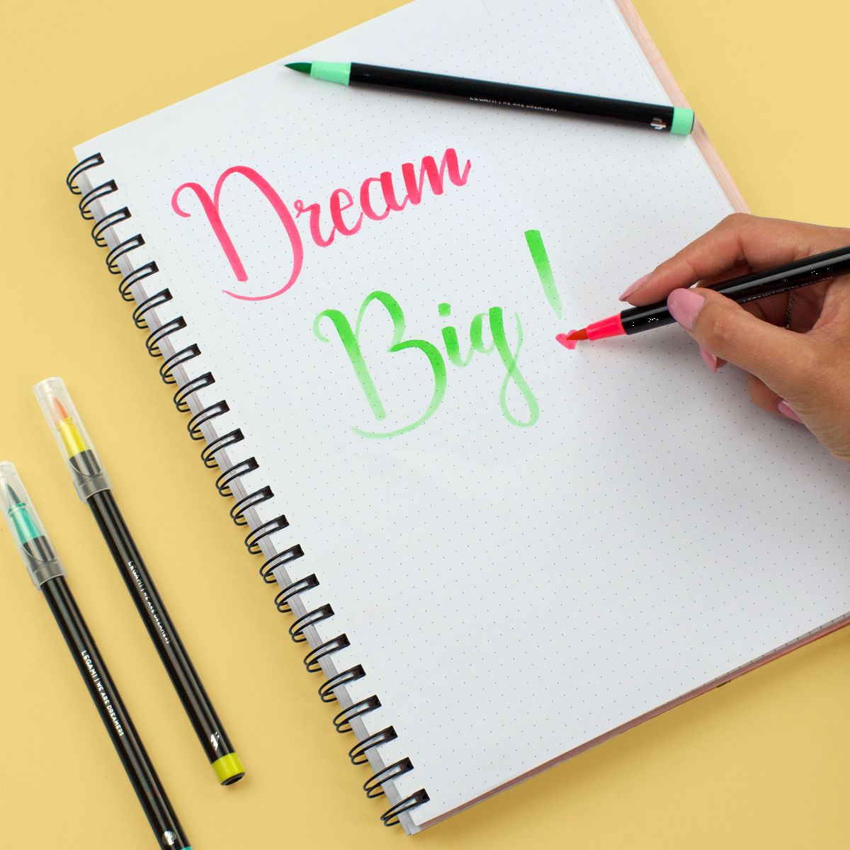 Brush Markers Set mit 12 Pinselstiften Bright Colours - Legami