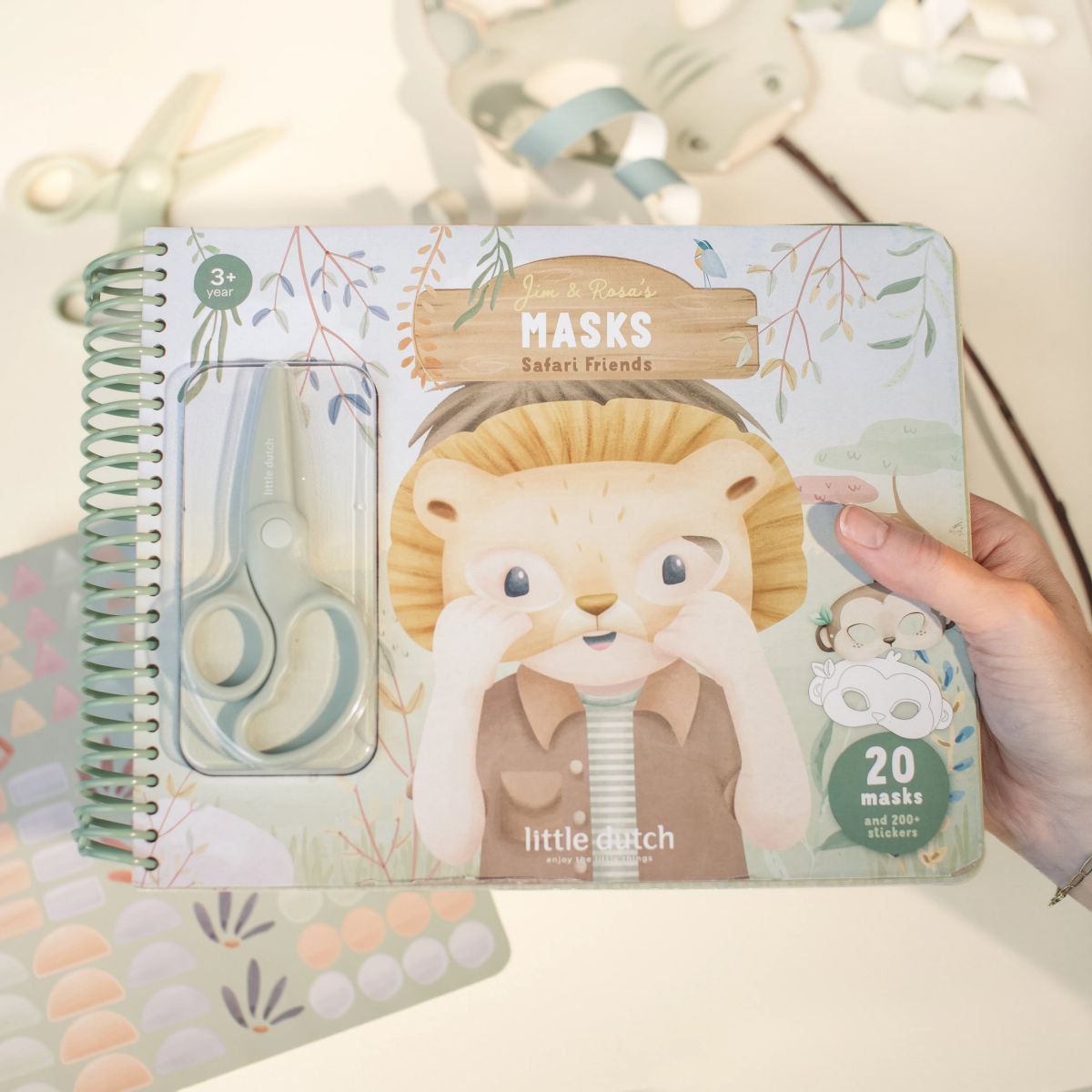 Maskenbastelbuch mit Schere Safari Friends - Little Dutch