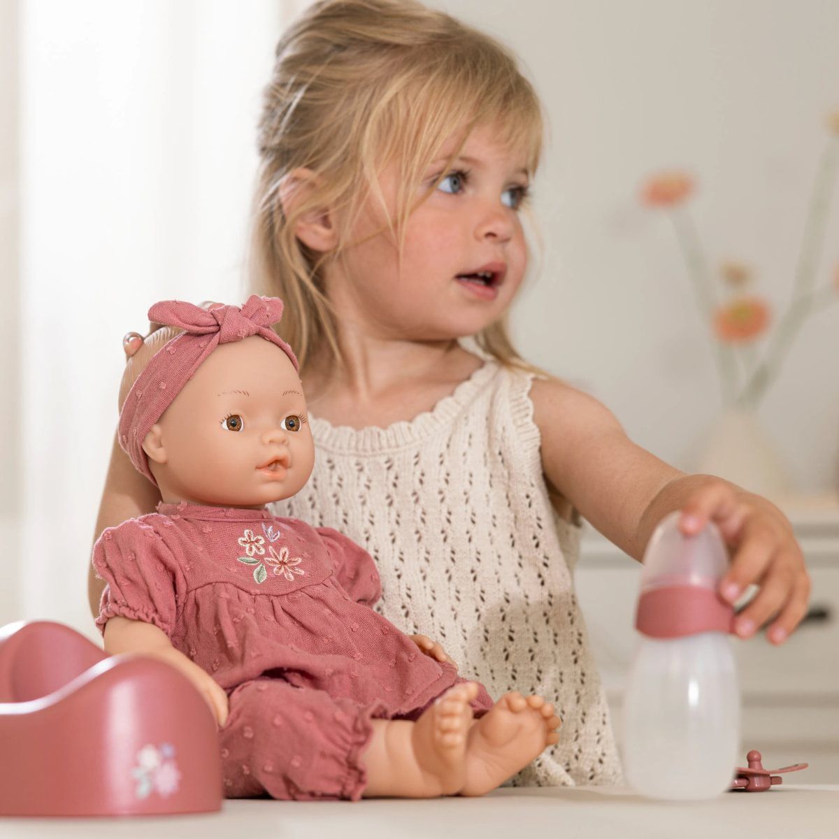 Babypuppe Livia mit Trink- und Nassfunktion - Little Dutch