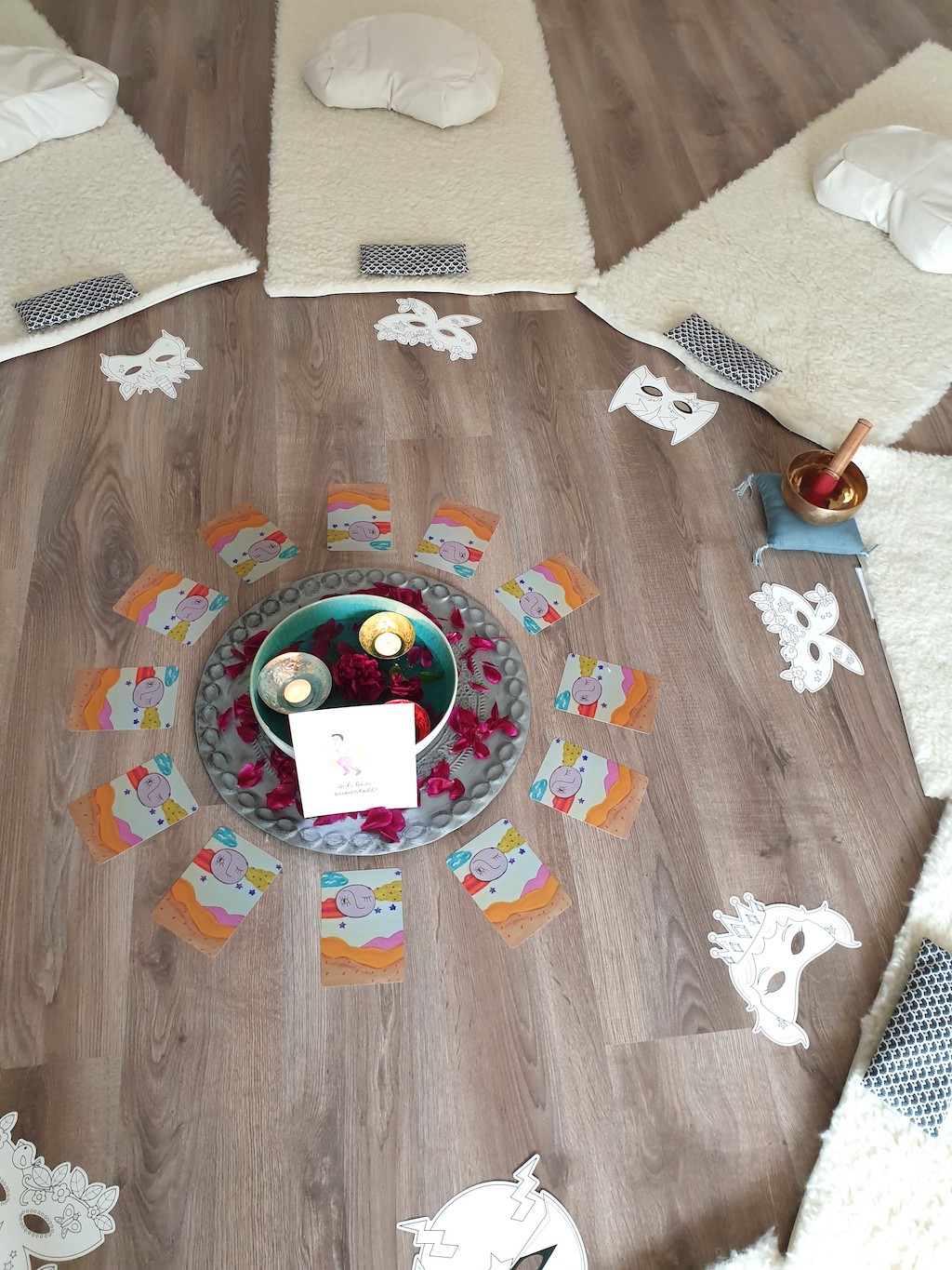 Kinderyoga? Was steckt dahinter und warum wirkt es sich positiv auf unsere Kinder aus?