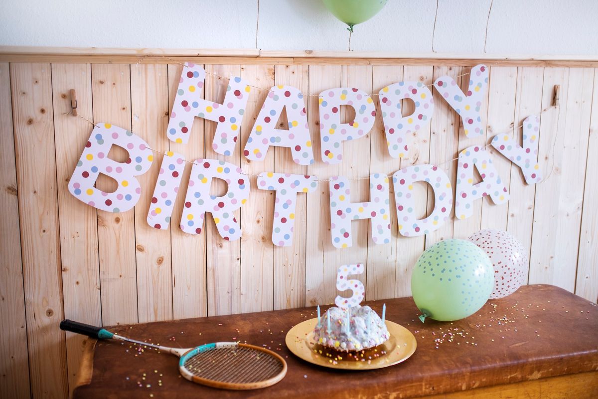 Girlande „Happy Birthday“ Konfettimuster - Ava & Yves