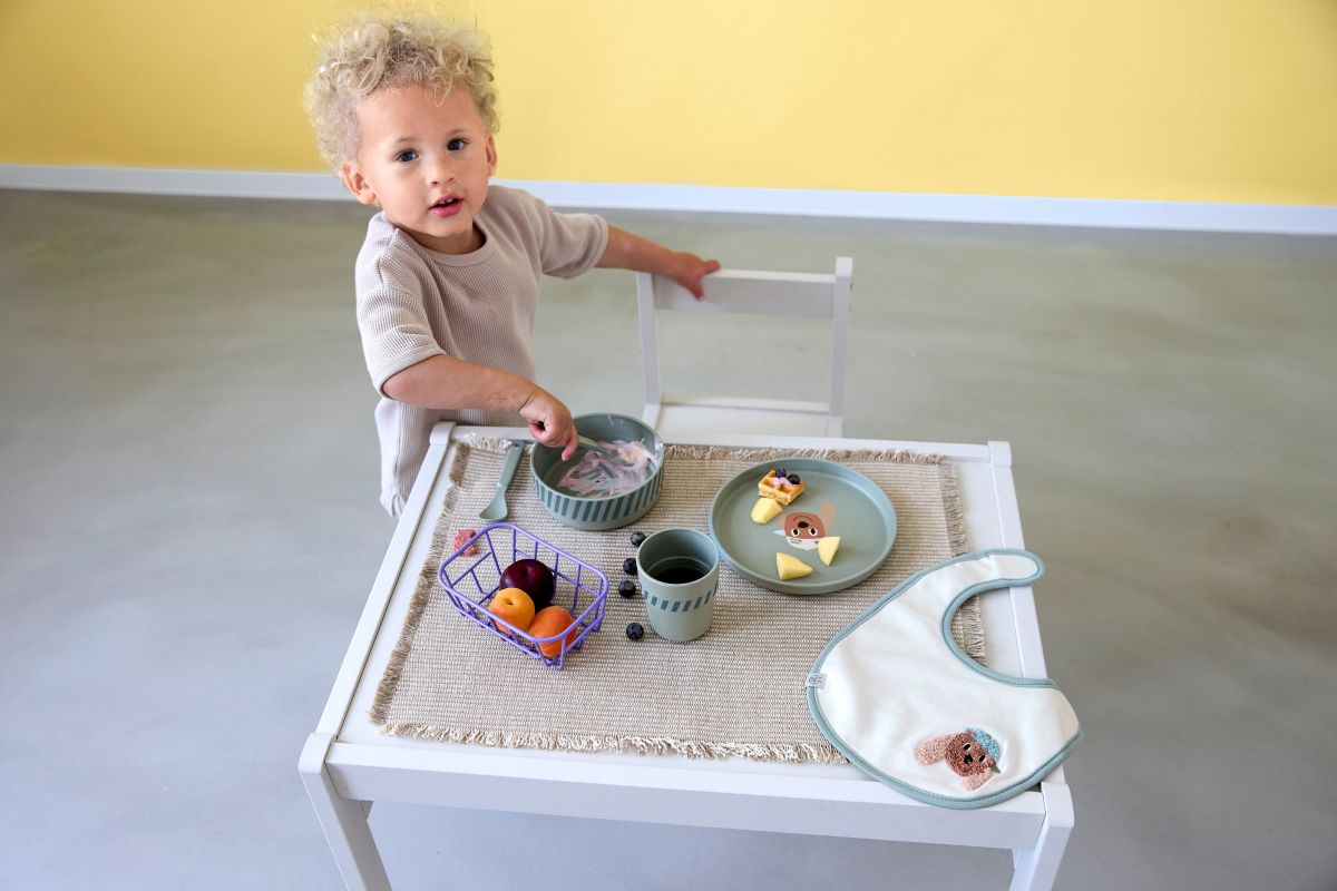 Kindergeschirr-Set Tiny Team Dog (4-teilig) - Lässig
