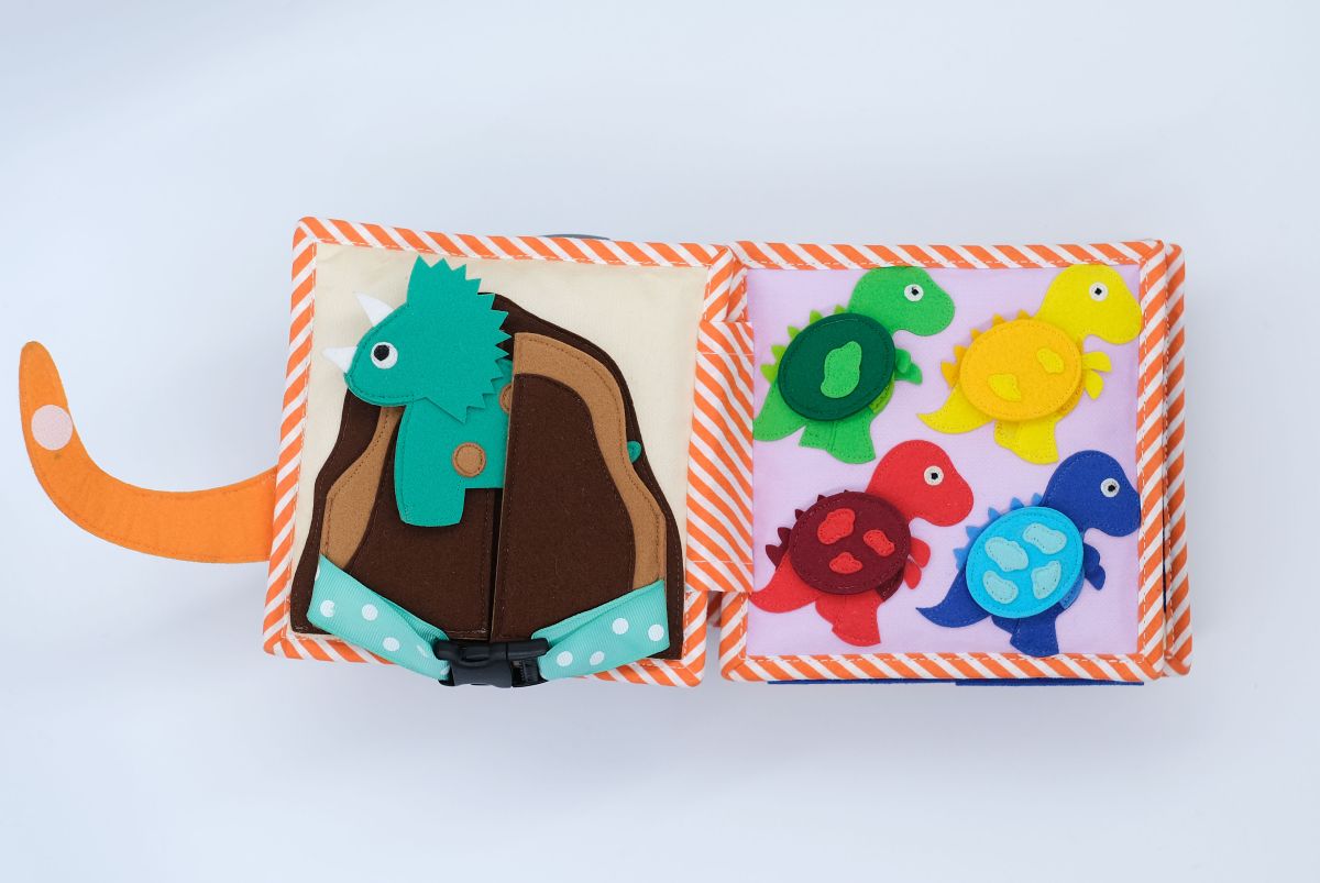 Mini Quiet Book Dinofreunde (ab 18 Monate) - Jolly Designs