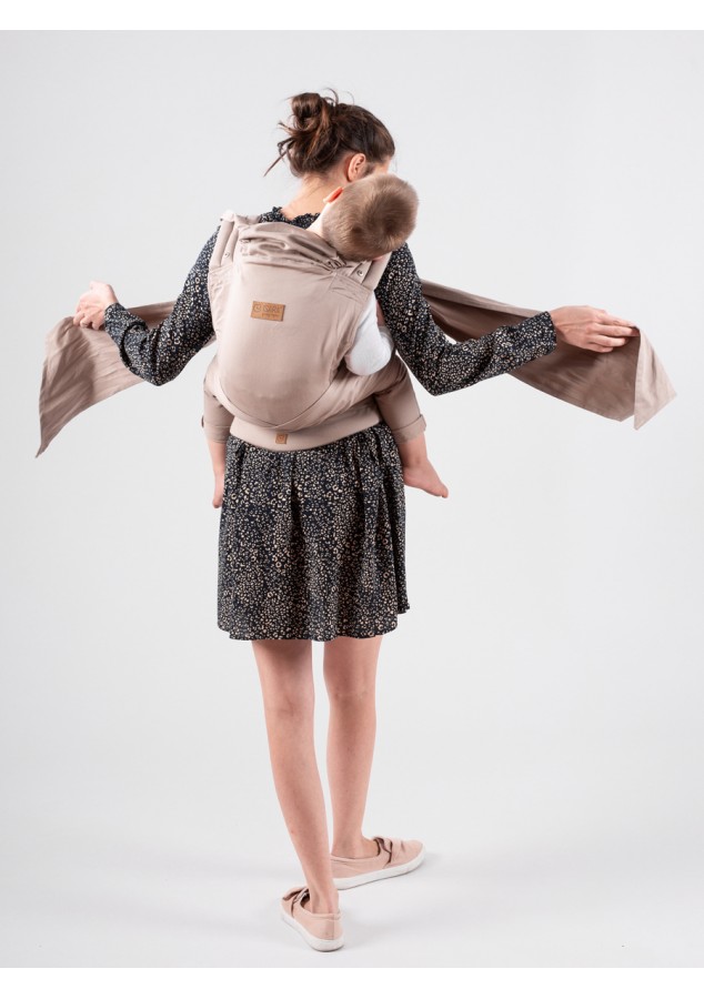 Isara Quick Half Buckle Carrier Caffe Latte
