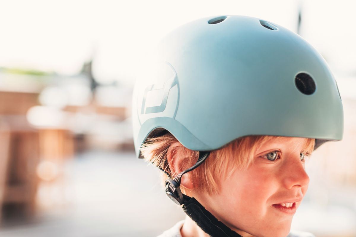 Kinderhelm S-M steel - blau (51-55cm) - Scoot and Ride