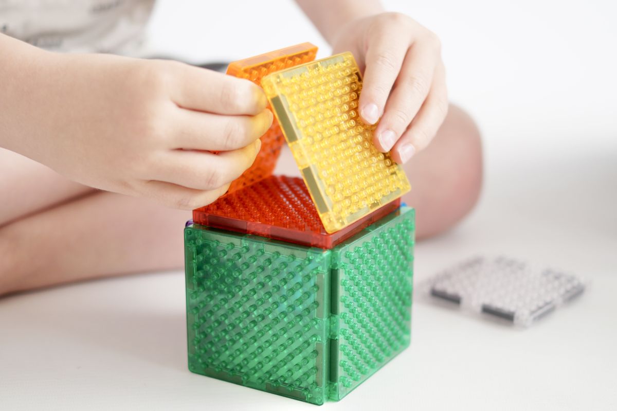 Cleverclixx Brick Tiles Pack Intense Magnetbausteine (16 Teile)